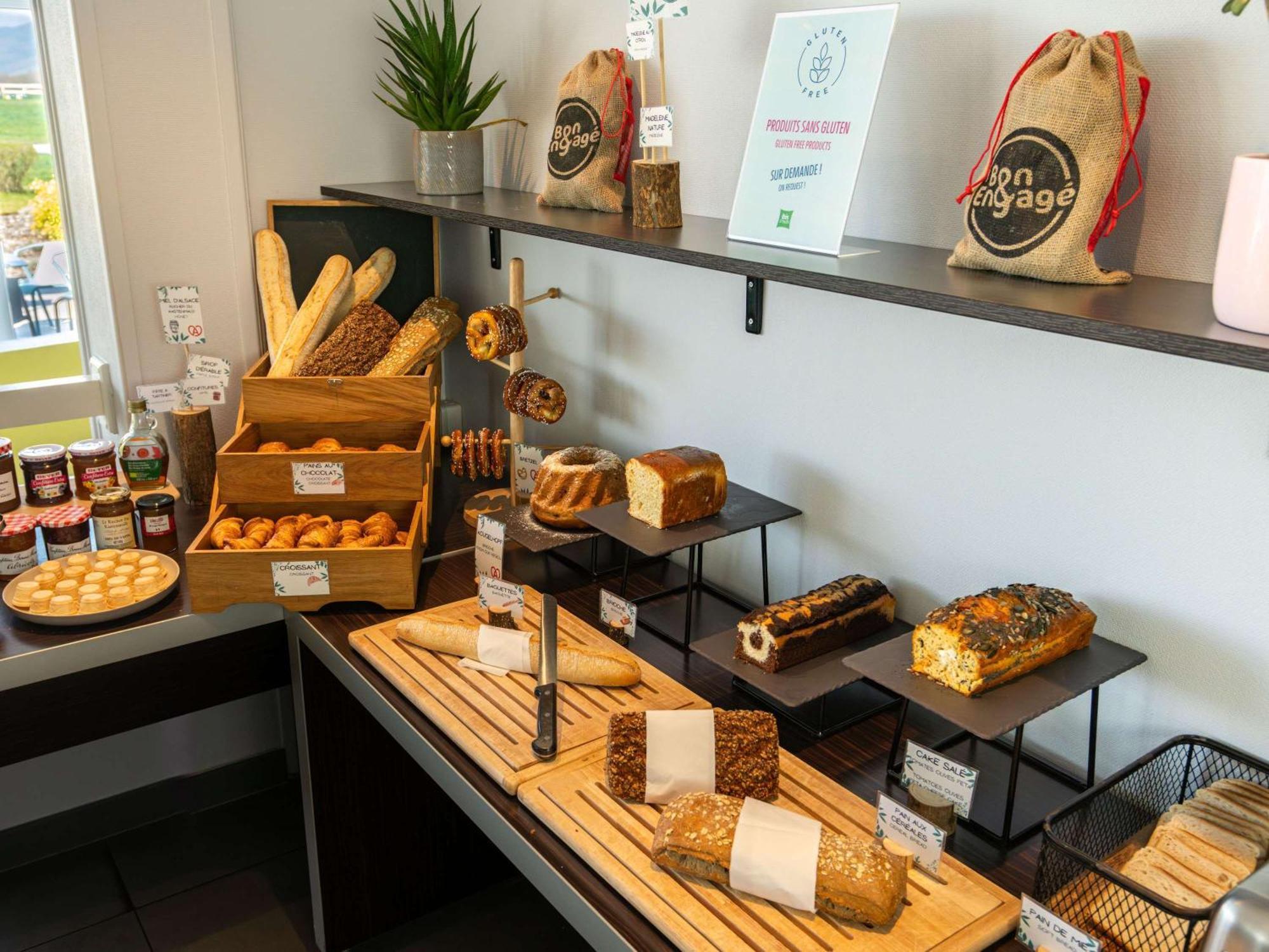 Отель Ibis Styles Colmar Nord Экстерьер фото